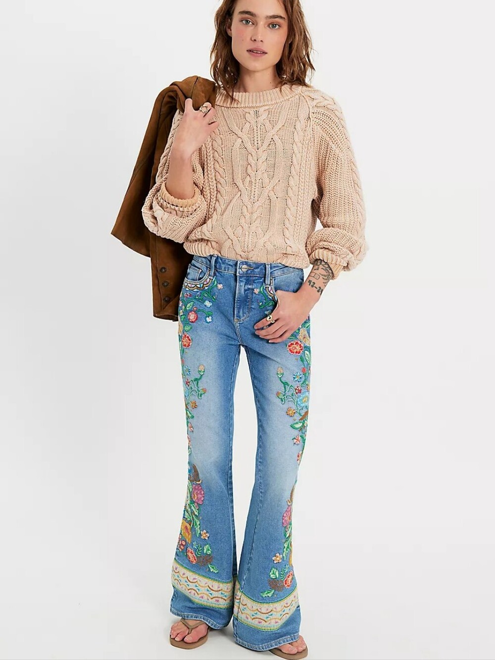 NWT Free People Driftwood Farrah Gardenia Embroidered Flare Jeans